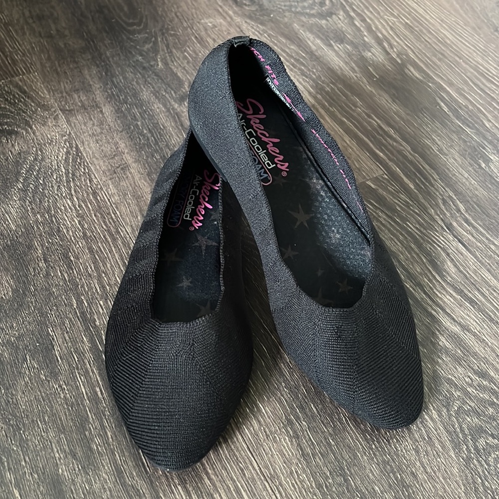 Skechers Air-Cooled Memory Foam Flats